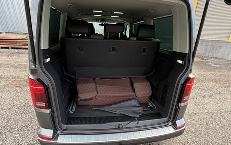 Volkswagen Multivan T6 рестайлинг, 2022 год, 8 500 000 рублей, 11 фотография
