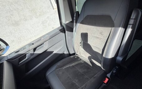 Volkswagen Multivan T6 рестайлинг, 2022 год, 8 500 000 рублей, 4 фотография