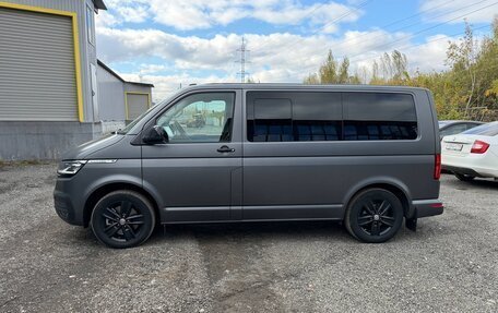 Volkswagen Multivan T6 рестайлинг, 2022 год, 8 500 000 рублей, 13 фотография