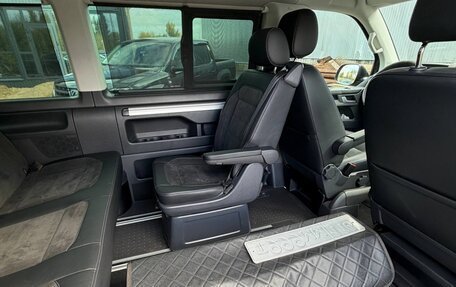 Volkswagen Multivan T6 рестайлинг, 2022 год, 8 500 000 рублей, 8 фотография