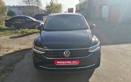 Volkswagen Tiguan II, 2021 год, 3 600 000 рублей, 8 фотография