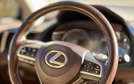 Lexus RX IV рестайлинг, 2017 год, 3 050 000 рублей, 19 фотография