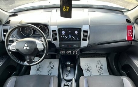 Mitsubishi Outlander III рестайлинг 3, 2010 год, 1 249 000 рублей, 15 фотография