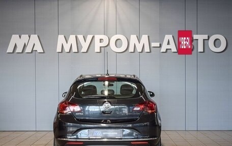 Opel Astra J, 2014 год, 650 000 рублей, 2 фотография
