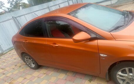 Hyundai Solaris II рестайлинг, 2015 год, 650 000 рублей, 4 фотография