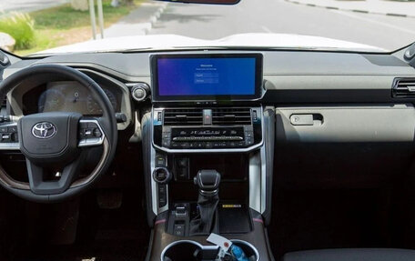 Toyota Land Cruiser, 2026 год, 13 499 996 рублей, 10 фотография