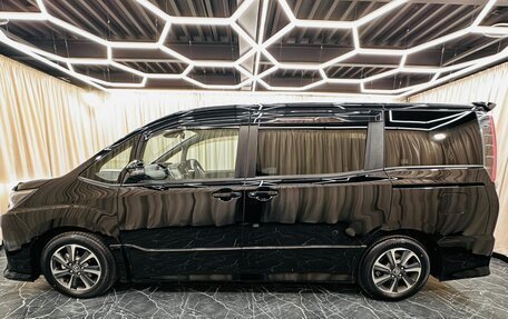 Toyota Noah III, 2017 год, 2 099 999 рублей, 3 фотография