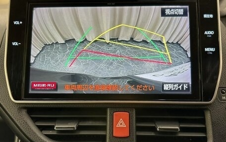 Toyota Noah III, 2017 год, 2 099 999 рублей, 17 фотография