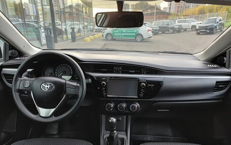 Toyota Corolla, 2014 год, 1 299 000 рублей, 17 фотография