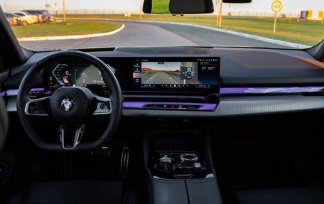 BMW 5 серия, 2025 год, 7 599 999 рублей, 5 фотография