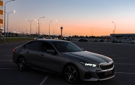 BMW 5 серия, 2025 год, 7 599 999 рублей, 2 фотография