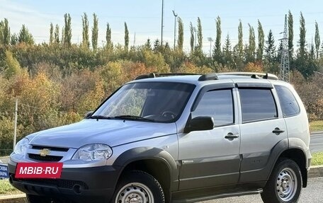 Chevrolet Niva I рестайлинг, 2015 год, 650 000 рублей, 3 фотография