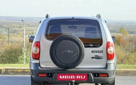 Chevrolet Niva I рестайлинг, 2015 год, 650 000 рублей, 5 фотография