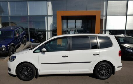 Volkswagen Touran III, 2011 год, 940 000 рублей, 8 фотография