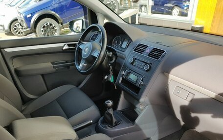 Volkswagen Touran III, 2011 год, 940 000 рублей, 9 фотография
