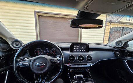 KIA Stinger I, 2018 год, 2 300 000 рублей, 8 фотография