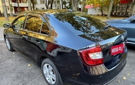 Skoda Rapid I, 2018 год, 1 300 000 рублей, 9 фотография