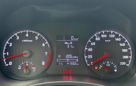 Hyundai Solaris II рестайлинг, 2017 год, 939 000 рублей, 22 фотография