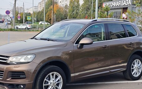 Volkswagen Touareg III, 2014 год, 2 590 000 рублей, 1 фотография