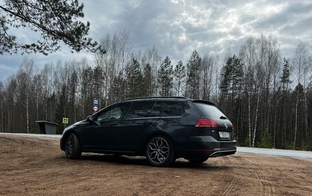 Volkswagen Golf VII, 2019 год, 1 990 000 рублей, 2 фотография