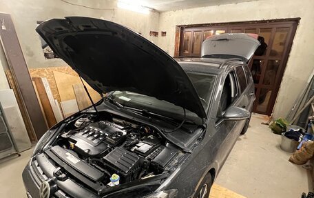 Volkswagen Golf VII, 2019 год, 1 990 000 рублей, 3 фотография