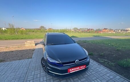 Volkswagen Golf VII, 2019 год, 1 990 000 рублей, 7 фотография