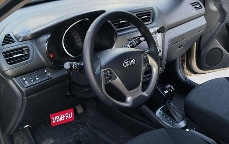KIA Rio III рестайлинг, 2015 год, 890 000 рублей, 16 фотография