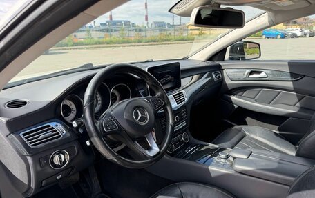 Mercedes-Benz CLS, 2015 год, 2 100 000 рублей, 14 фотография