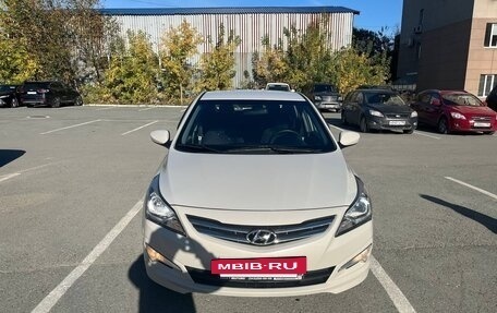 Hyundai Solaris II рестайлинг, 2014 год, 1 100 000 рублей, 8 фотография
