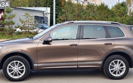 Volkswagen Touareg III, 2014 год, 2 590 000 рублей, 2 фотография