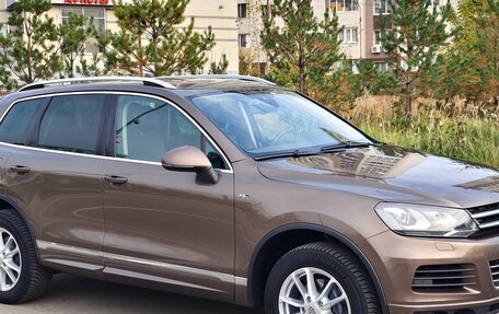 Volkswagen Touareg III, 2014 год, 2 590 000 рублей, 3 фотография