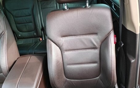 Volkswagen Touareg III, 2014 год, 2 590 000 рублей, 11 фотография