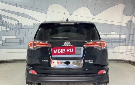 Toyota RAV4, 2017 год, 2 300 000 рублей, 4 фотография