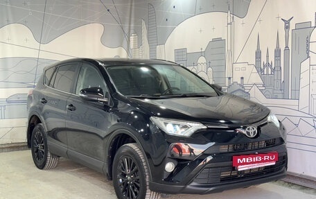 Toyota RAV4, 2017 год, 2 300 000 рублей, 7 фотография