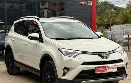 Toyota RAV4, 2017 год, 2 249 000 рублей, 2 фотография