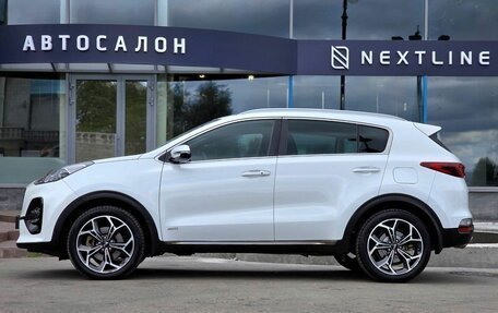 KIA Sportage IV рестайлинг, 2018 год, 2 390 000 рублей, 2 фотография