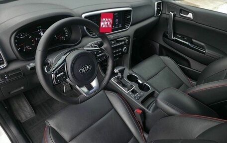 KIA Sportage IV рестайлинг, 2018 год, 2 390 000 рублей, 7 фотография