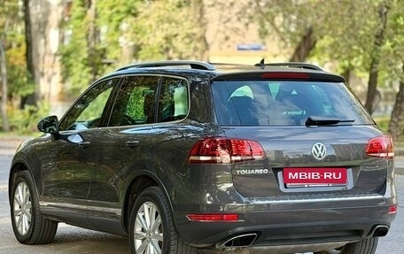 Volkswagen Touareg III, 2011 год, 2 195 000 рублей, 6 фотография