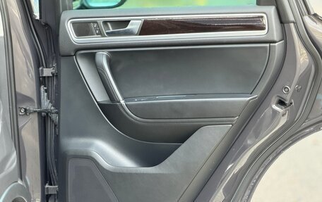 Volkswagen Touareg III, 2011 год, 2 195 000 рублей, 14 фотография