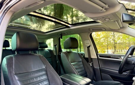 Volkswagen Touareg III, 2011 год, 2 195 000 рублей, 18 фотография