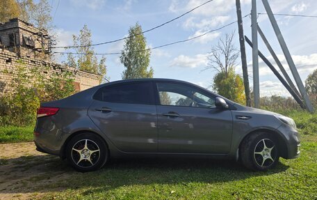 KIA Rio III рестайлинг, 2016 год, 880 000 рублей, 2 фотография