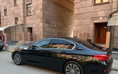 BMW 5 серия, 2019 год, 2 900 000 рублей, 11 фотография
