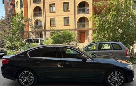 BMW 5 серия, 2019 год, 2 900 000 рублей, 12 фотография