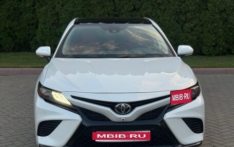 Toyota Camry, 2019 год, 3 100 000 рублей, 2 фотография