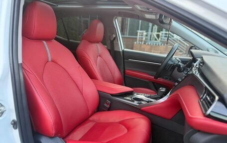 Toyota Camry, 2019 год, 3 100 000 рублей, 12 фотография