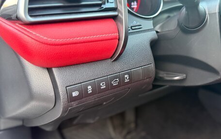 Toyota Camry, 2019 год, 3 100 000 рублей, 21 фотография
