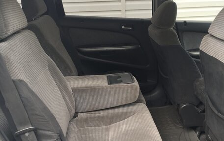 Honda Stream I рестайлинг, 2002 год, 280 000 рублей, 10 фотография