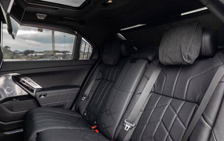 BMW 7 серия, 2025 год, 13 250 000 рублей, 26 фотография