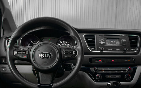 KIA Sedona III, 2015 год, 2 190 000 рублей, 11 фотография