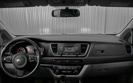 KIA Sedona III, 2015 год, 2 190 000 рублей, 10 фотография